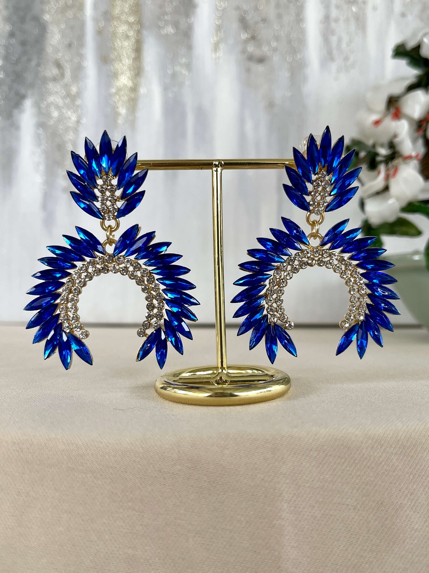 Blue fancy geometric peacock feather shape dangle drop fashion jewelry earrings with rhinestones on stand - Roulette Safari