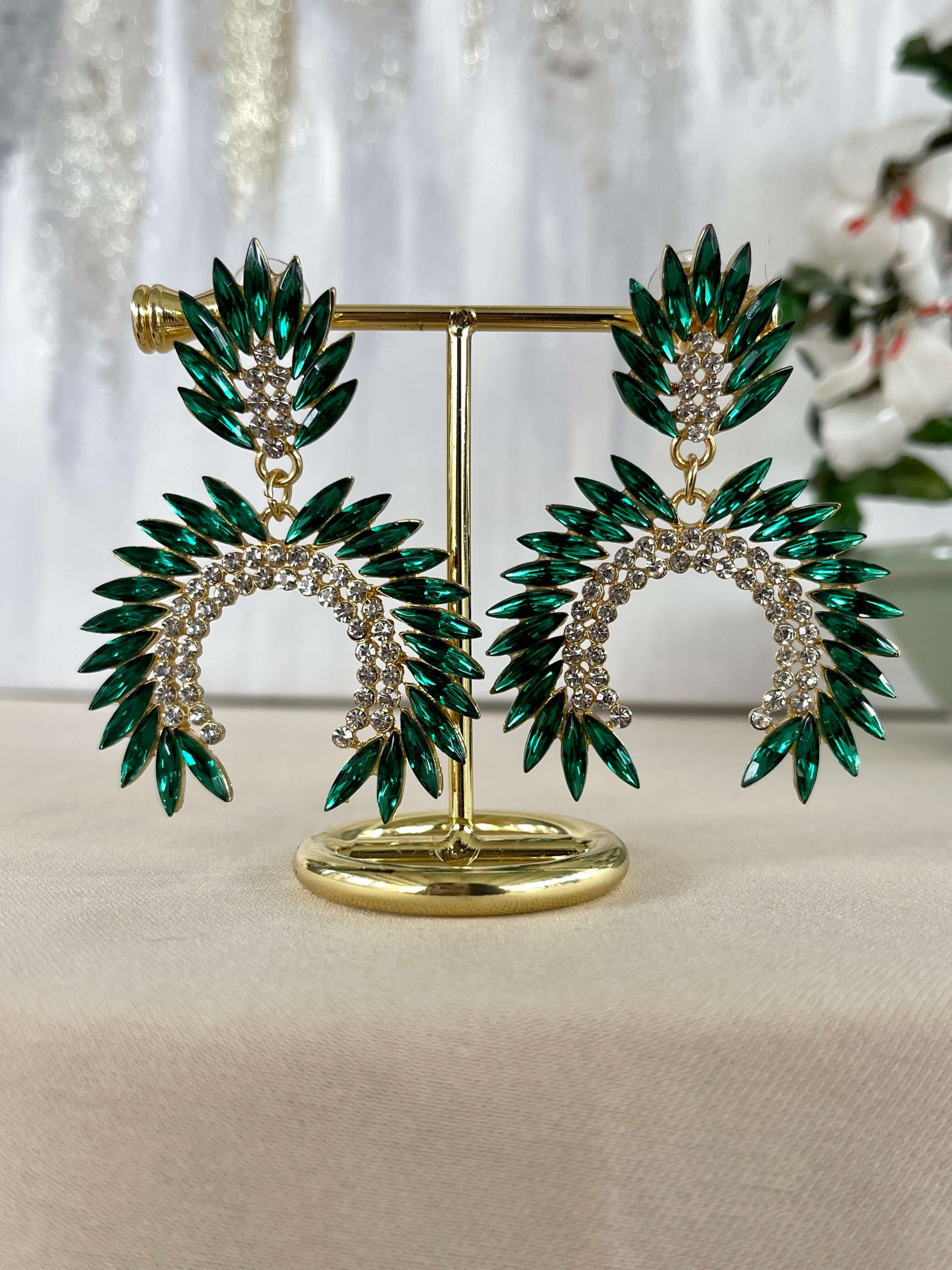 Green emerald fancy geometric peacock feather shape dangle drop fashion jewelry earrings with rhinestones on stand - Roulette Safari