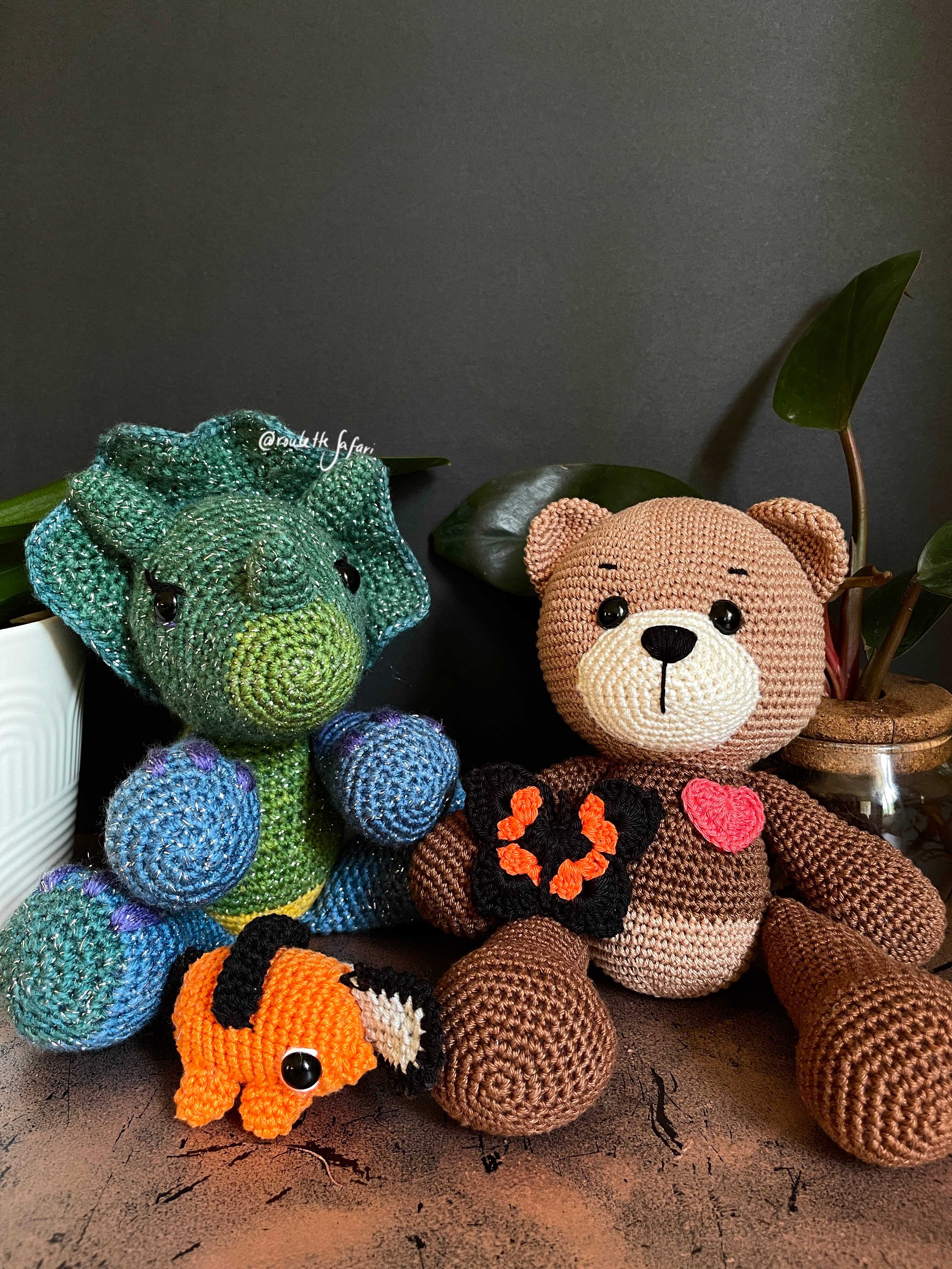 Crochet Amigurumi Dinosaur Teddy Bear plush toys