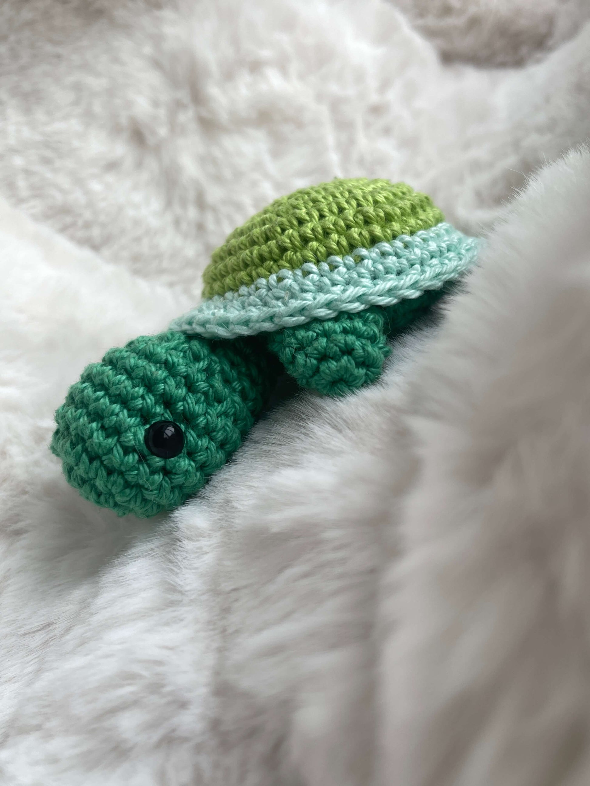 Green Crochet Amigurumi Turtle plush toy keychain